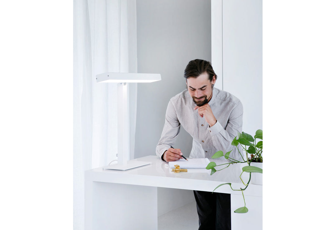 Innolux Valovoima: Lichttherapie-Lampe für den Arbeitstisch, weiss (10'000 lux)